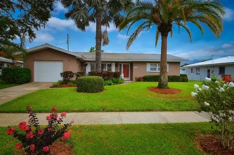 11141 56th Ave, Seminole, FL 33772