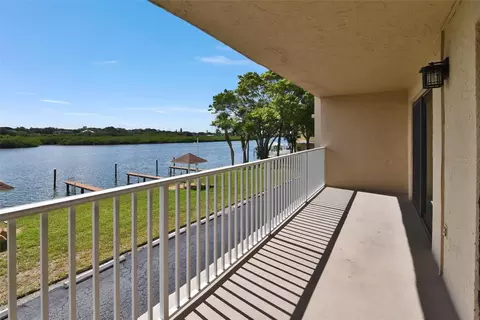 19451 Gulf Blvd #215, Indian Shores, FL 33785