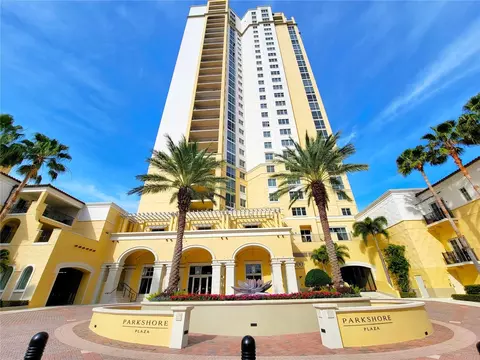 300 Beach Dr NE #504, Saint Petersburg, FL 33701