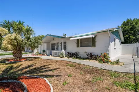 3305 Atlantis Dr, Holiday, FL 34691