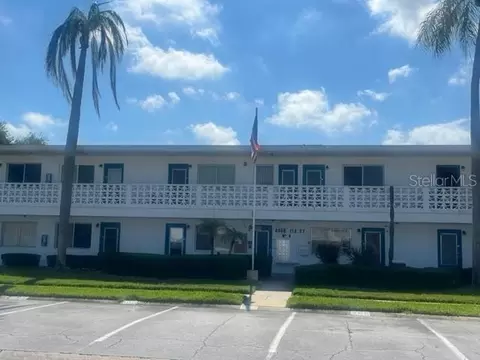 8555 112th St #206, Seminole, FL 33772