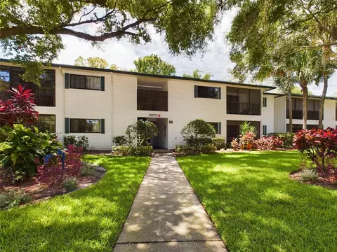 3277 Fox Chase Cir N #106, Palm Harbor, FL 34683