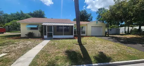 245 62nd St S, Saint Petersburg, FL 33707