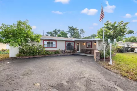 10997 Duncan St, Seminole, FL 33772