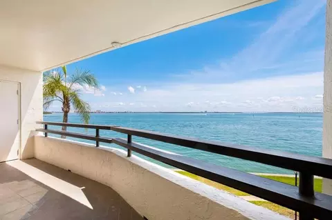 121 1st St E #206, Saint Petersburg, FL 33715