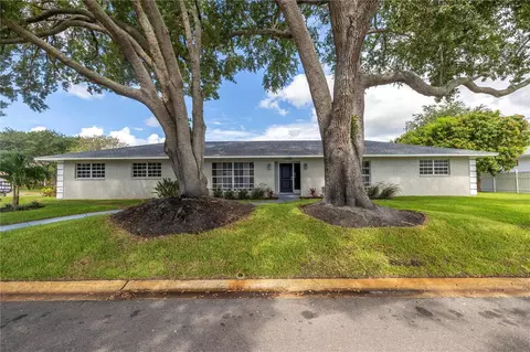 1200 55th St N, Saint Petersburg, FL 33710