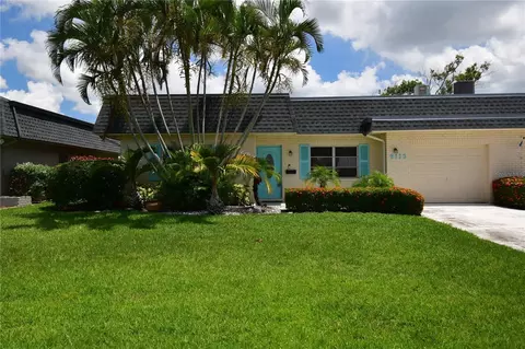 9113 Pinehurst Dr #9113, Seminole, FL 33777