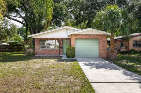 5709 Harding Blvd NE, Saint Petersburg, FL 33703