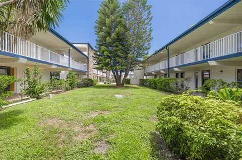 6100 12th St S #118, Saint Petersburg, FL 33705