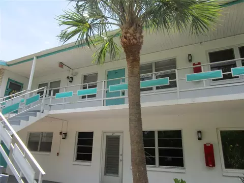 6100 21st St N #11, Saint Petersburg, FL 33714