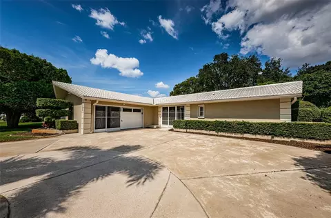 11145 Hammock Dr, Largo, FL 33774