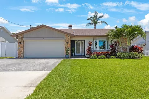 26 Oak Ave, Palm Harbor, FL 34684