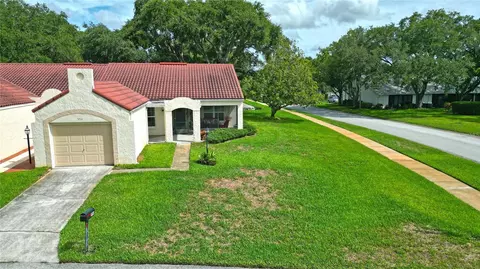 994 Madrid Dr, Palm Harbor, FL 34684