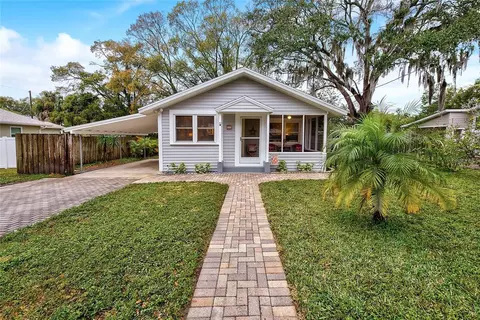 405 Dempsey Rd, Palm Harbor, FL 34683