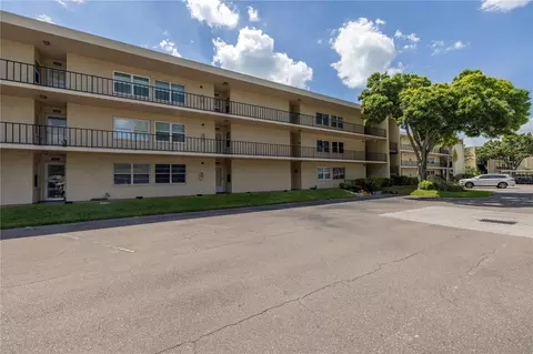 12200 Vonn Rd #1205, Largo, FL 33774