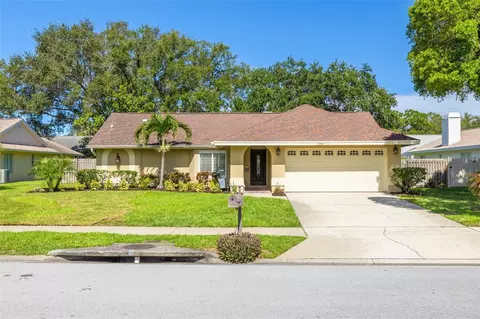 2810 Resnik Cir E, Palm Harbor, FL 34683