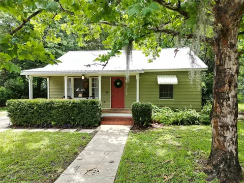 429 N Kentucky Ave, Deland, FL 32724