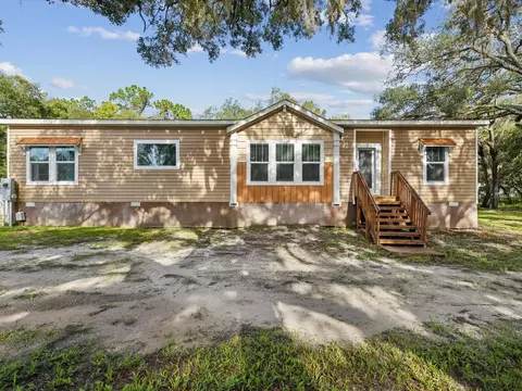 17387 East Rd, Hudson, FL 34667