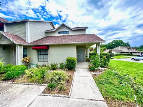 8441 Laurelon Pl #5-4, Temple Terrace, FL 33637