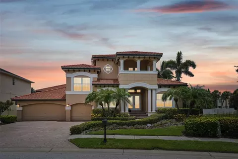 334 Manatee Ln, Tarpon Springs, FL 34689
