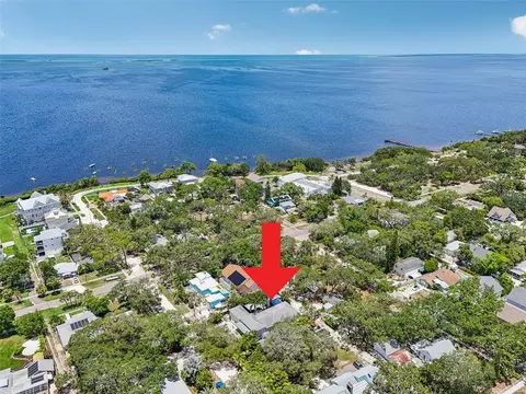 518 Maryland Ave, Crystal Beach, FL 34681