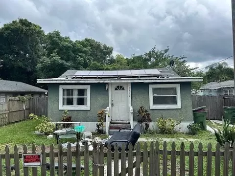 9412 N Brooks St, Tampa, FL 33612