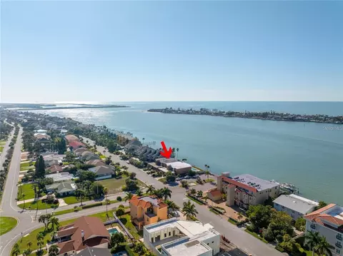 800 Madonna Blvd #B, Tierra Verde, FL 33715