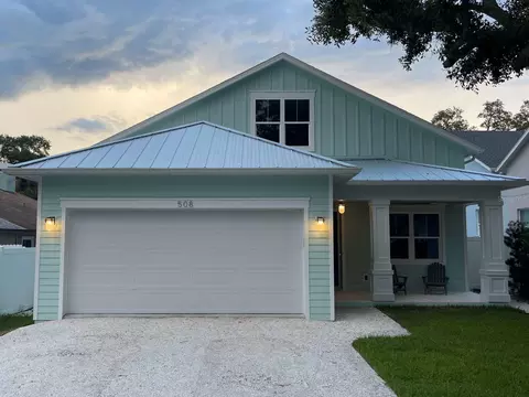 508 Pennsylvania Ave, Crystal Beach, FL 34681