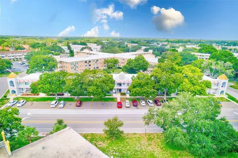 2100 World Parkway Blvd #38, Clearwater, FL 33763