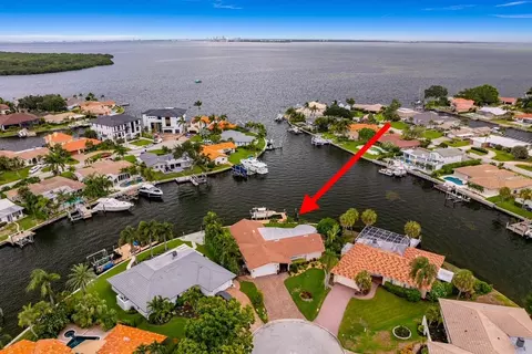 2097 Massachusetts Ave NE, Saint Petersburg, FL 33703