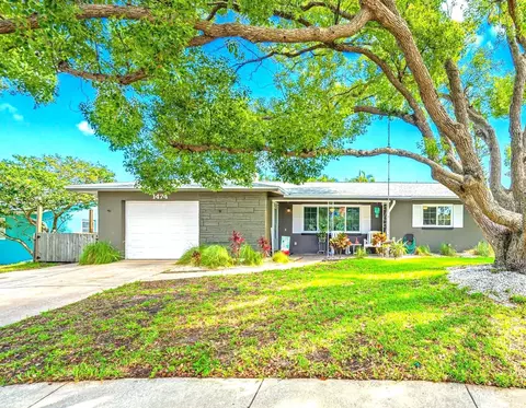 1474 Plateau Rd, Clearwater, FL 33755