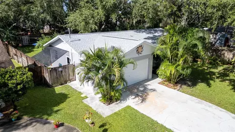 4912 Ernies Ct, Holiday, FL 34690