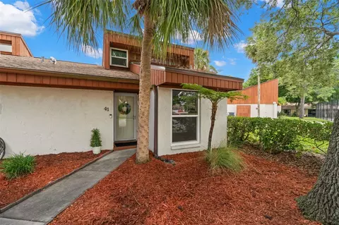 2052 Sunset Point Rd #41, Clearwater, FL 33765