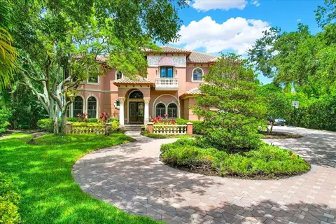 8582 Laurel Dr N, Pinellas Park, FL 33782