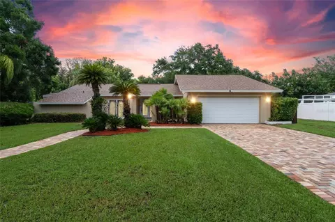 15 Linden Ln, Palm Harbor, FL 34683