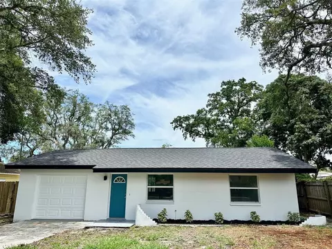 846 8th Ave SW, Largo, FL 33770