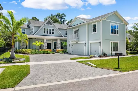 13807 Lake Fishhawk Dr, Lithia, FL 33547