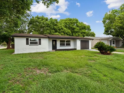 3708 Pensdale Dr, New Port Richey, FL 34652
