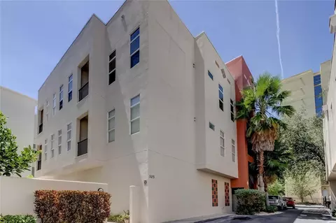 523 4th Ave S #11, Saint Petersburg, FL 33701