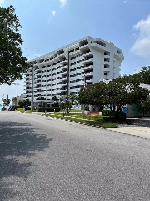 30 Turner St #701, Clearwater, FL 33756
