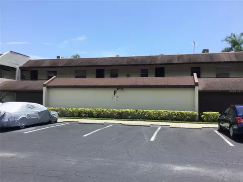 1100 E Bay Dr #60, Largo, FL 33770