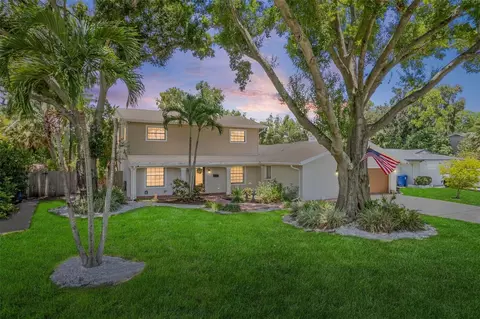 5228 Dover St NE, Saint Petersburg, FL 33703