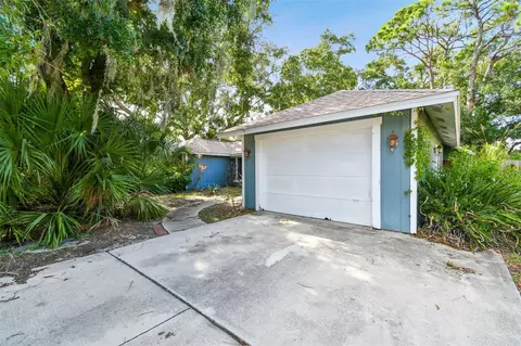 2101 Pinehurst St, Sarasota, FL 34231