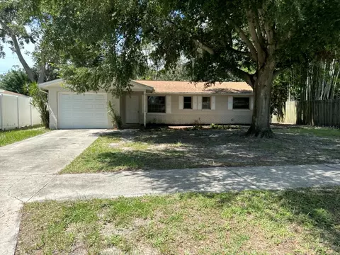 5317 10th Ave S, Gulfport, FL 33707