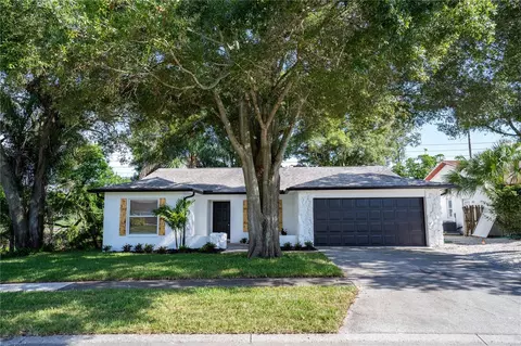 1810 Willow Oak Dr, Palm Harbor, FL 34683