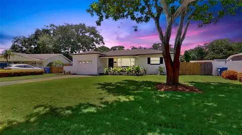 1704 63rd St N, Saint Petersburg, FL 33710