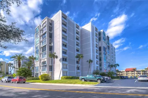 855 Bayway Blvd #301, Clearwater Beach, FL 33767