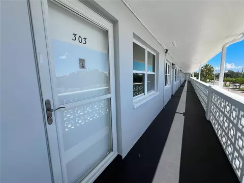 7770 Dr Martin Luther King Jr St N #303, Saint Petersburg, FL 33702
