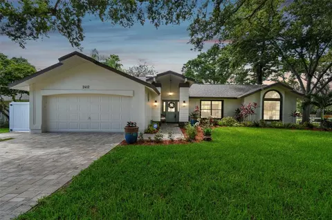 2412 Country Trails Dr, Safety Harbor, FL 34695