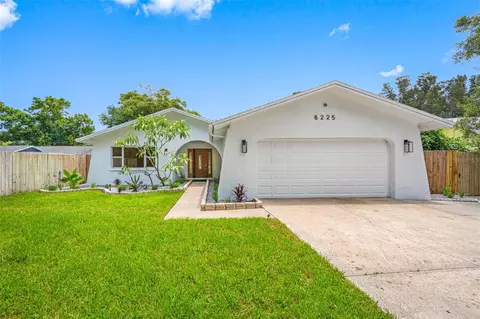 6225 105th Ave N, Pinellas Park, FL 33782
